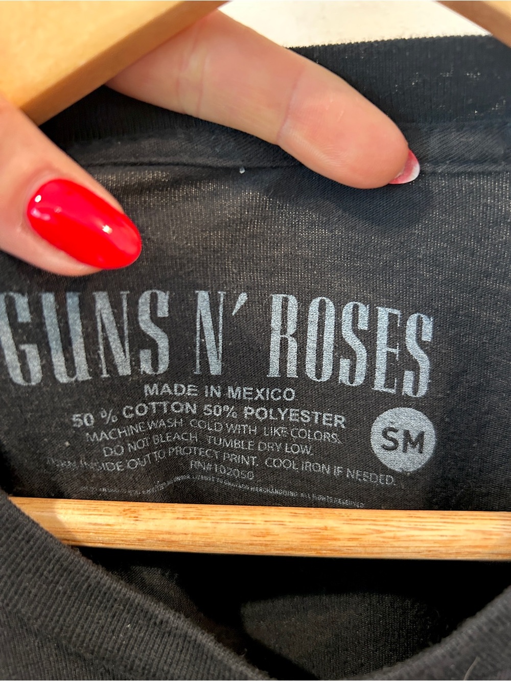 Guns N’ Roses Band T-Shirt 🌹 - Picture 7 of 11